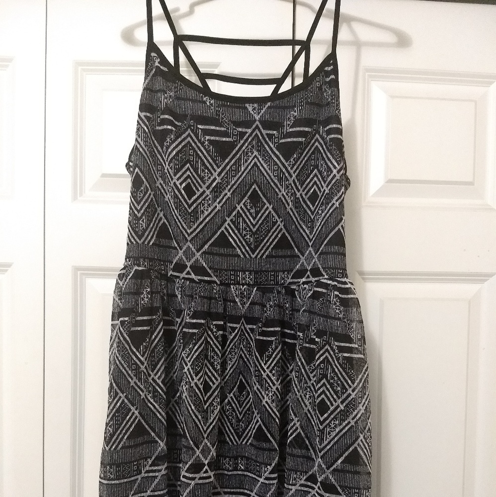 NO BOUNDARIES Casual Geometric Summer Dress